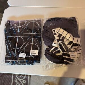 Blue/White Geometric and Piano Pattern Leggings Bundle Women’s Medium